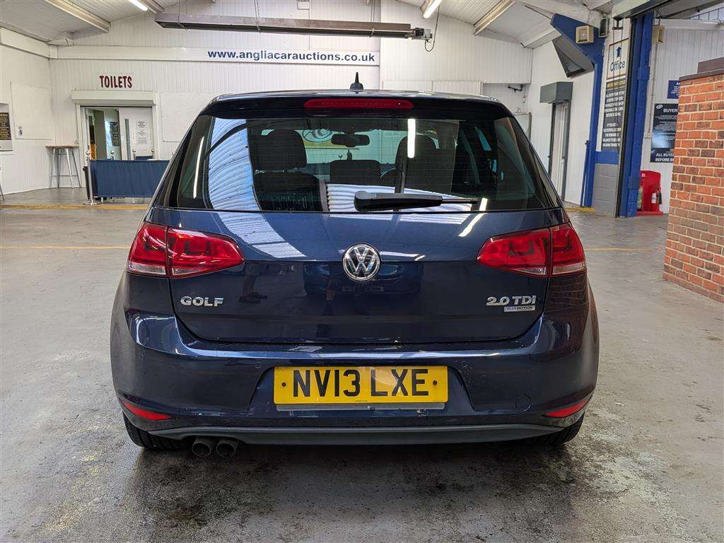 <p>2013 VOLKSWAGEN GOLF GT BLUEMOTION TEC TD</p>