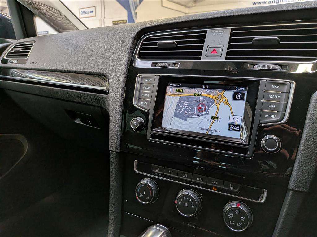 <p>2013 VOLKSWAGEN GOLF GT BLUEMOTION TEC TD</p>