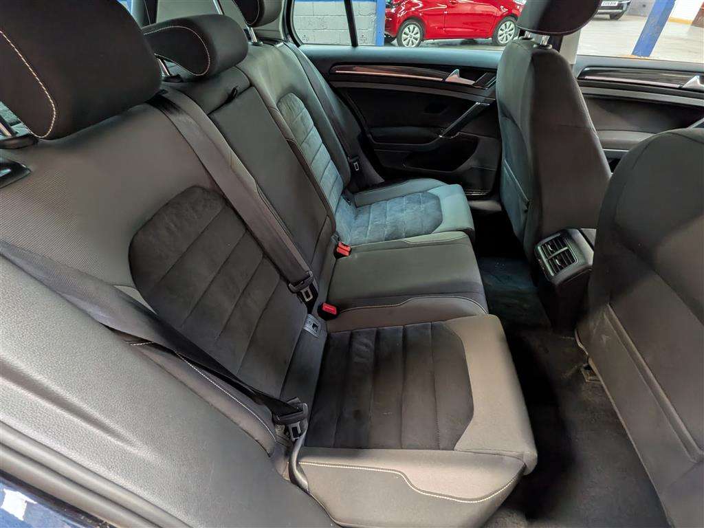 <p>2013 VOLKSWAGEN GOLF GT BLUEMOTION TEC TD</p>