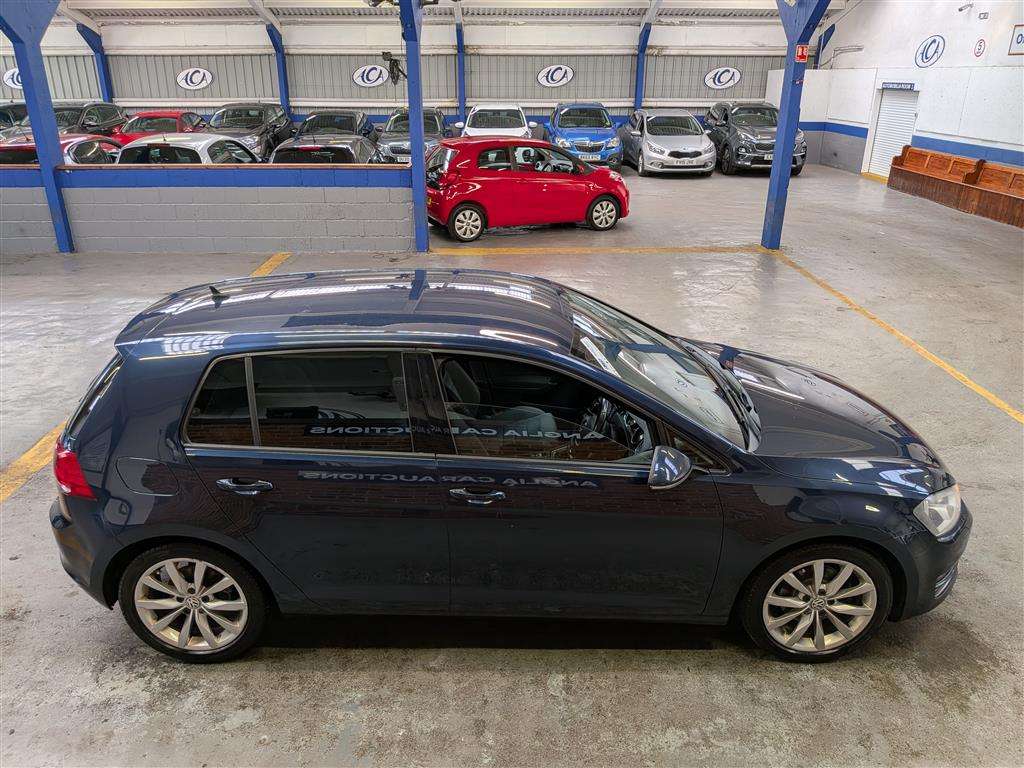 <p>2013 VOLKSWAGEN GOLF GT BLUEMOTION TEC TD</p>