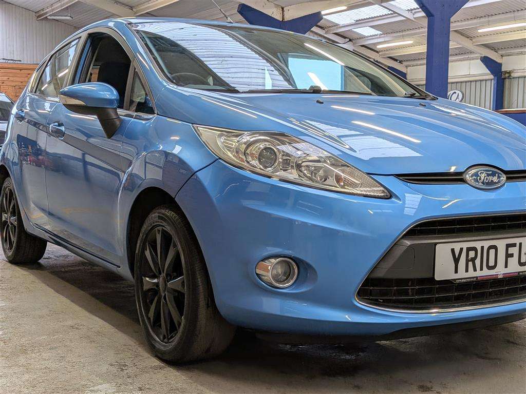 <p>2010 FORD FIESTA ZETEC 95</p>