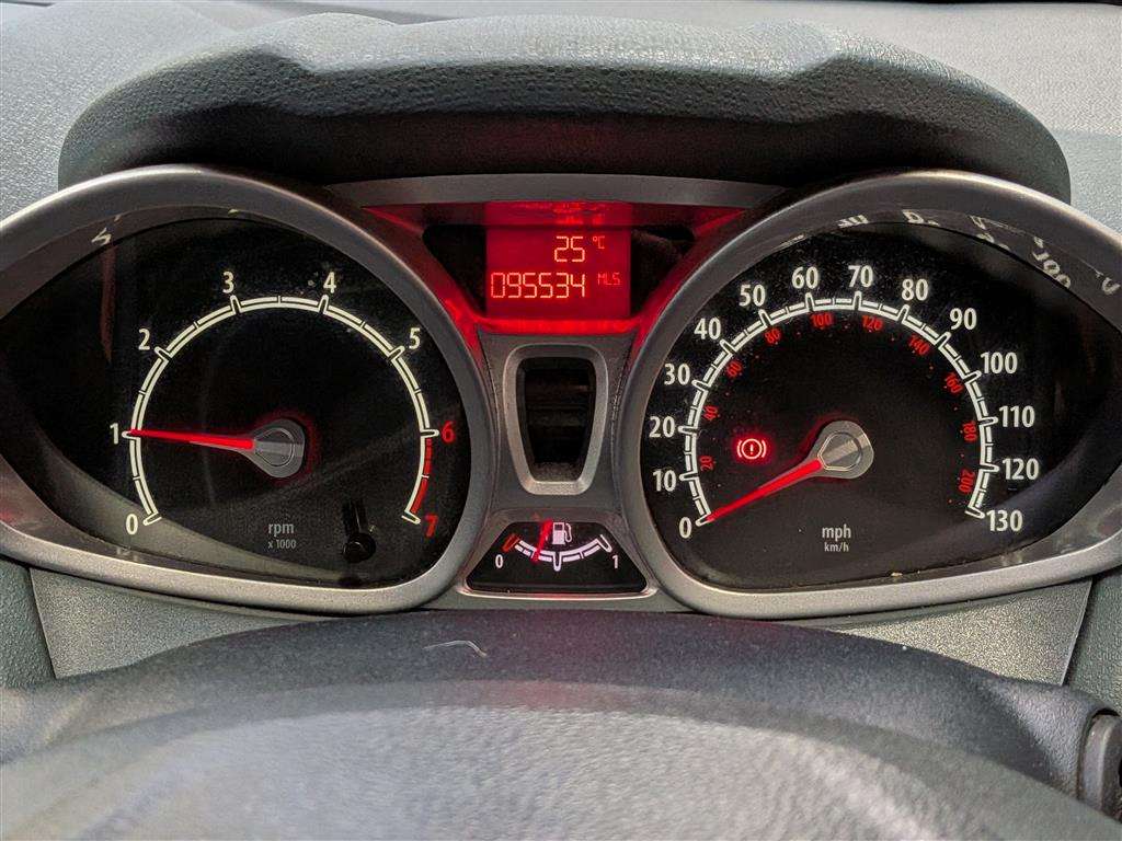 <p>2010 FORD FIESTA ZETEC 95</p>