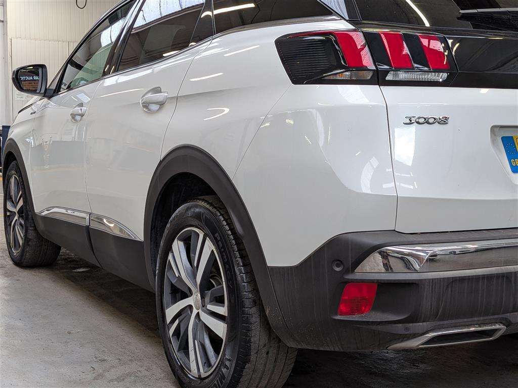 <p>2017 PEUGEOT 3008 GT LINE S/S</p>