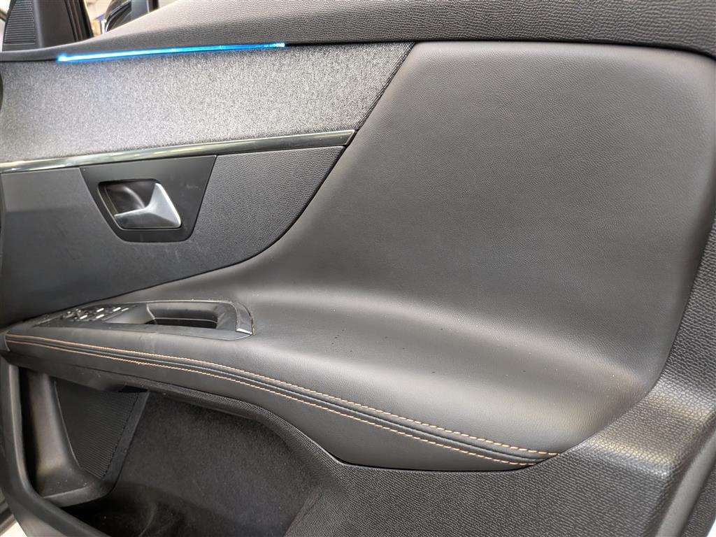 <p>2017 PEUGEOT 3008 GT LINE S/S</p>