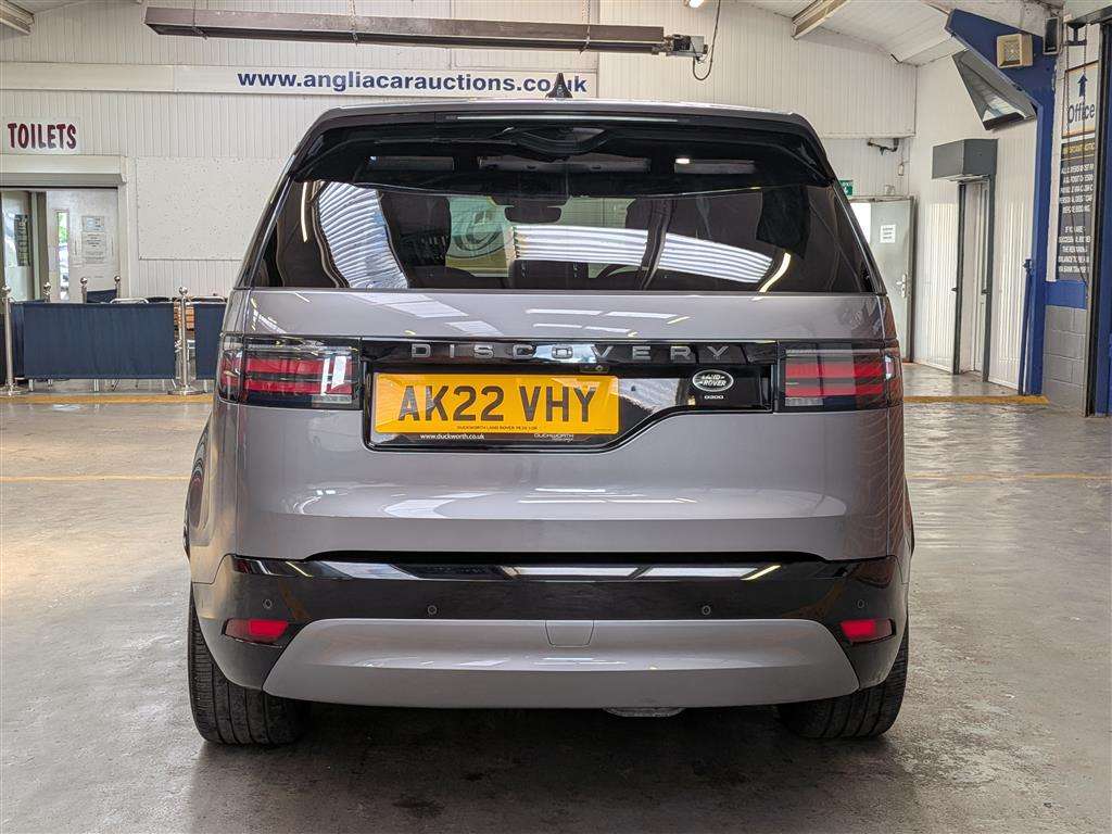<p>2022 LAND ROVER DISCOVERY R-DYNAM HSE D M</p>