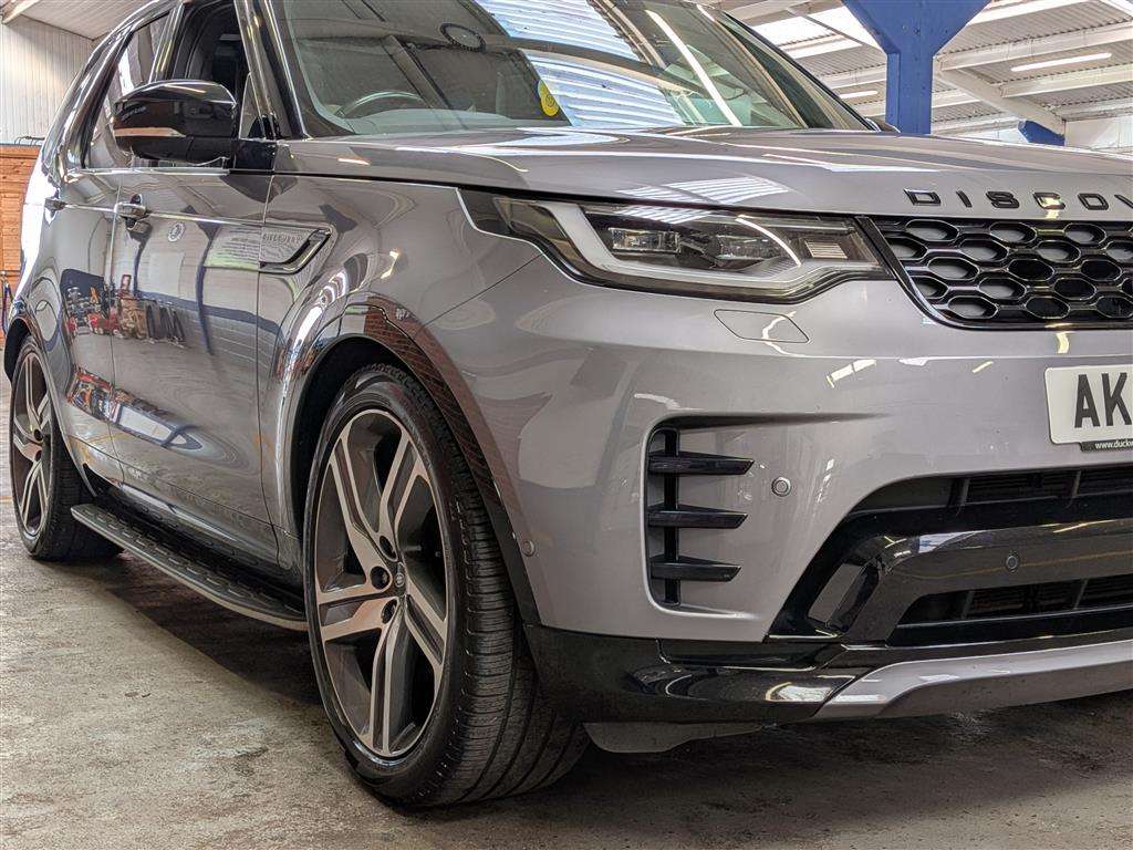 <p>2022 LAND ROVER DISCOVERY R-DYNAM HSE D M</p>