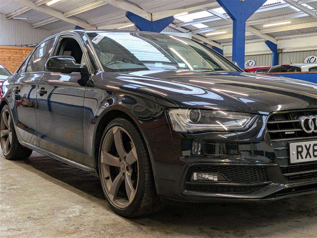 <p>2013 AUDI A4 S LINE BLACK ED TFSI Q</p>