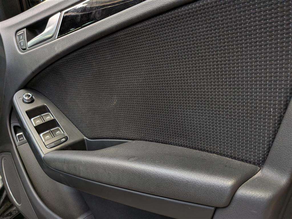 <p>2013 AUDI A4 S LINE BLACK ED TFSI Q</p>