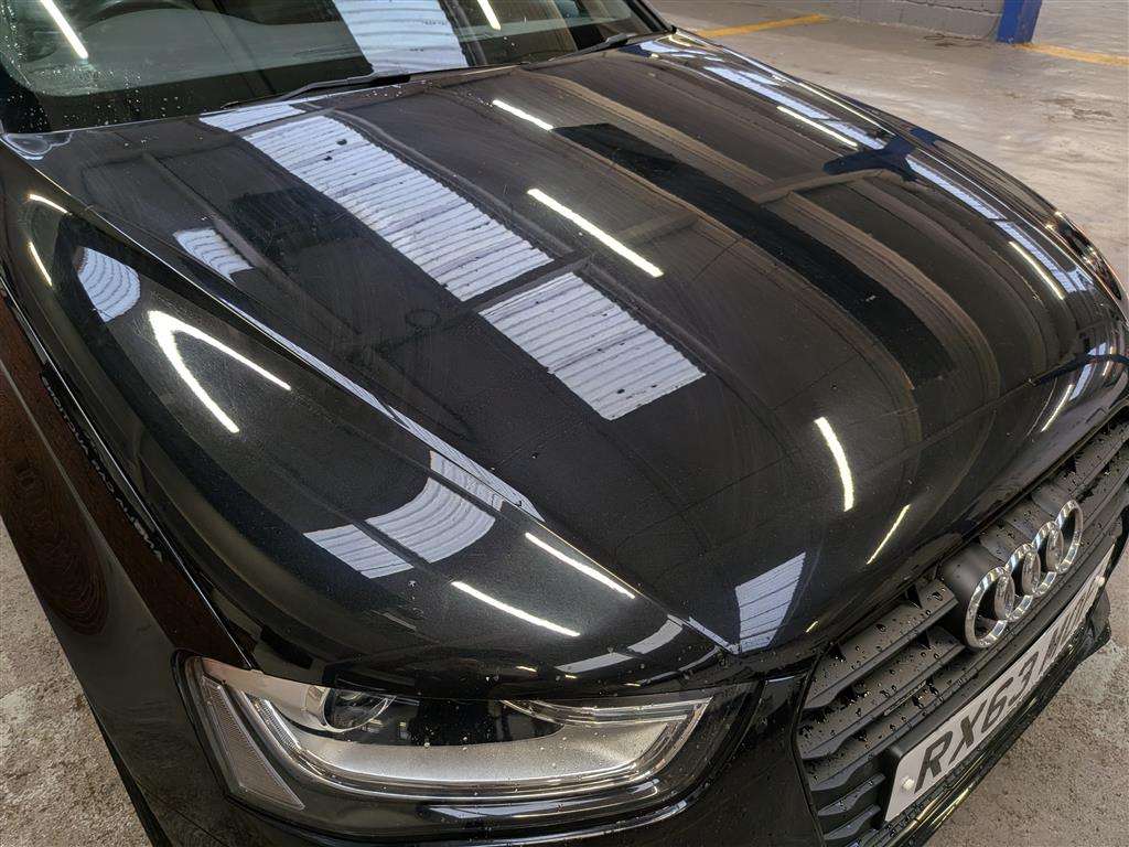 <p>2013 AUDI A4 S LINE BLACK ED TFSI Q</p>