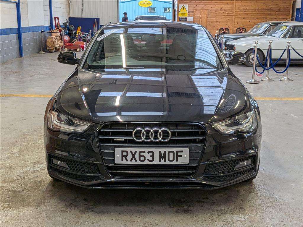 <p>2013 AUDI A4 S LINE BLACK ED TFSI Q</p>