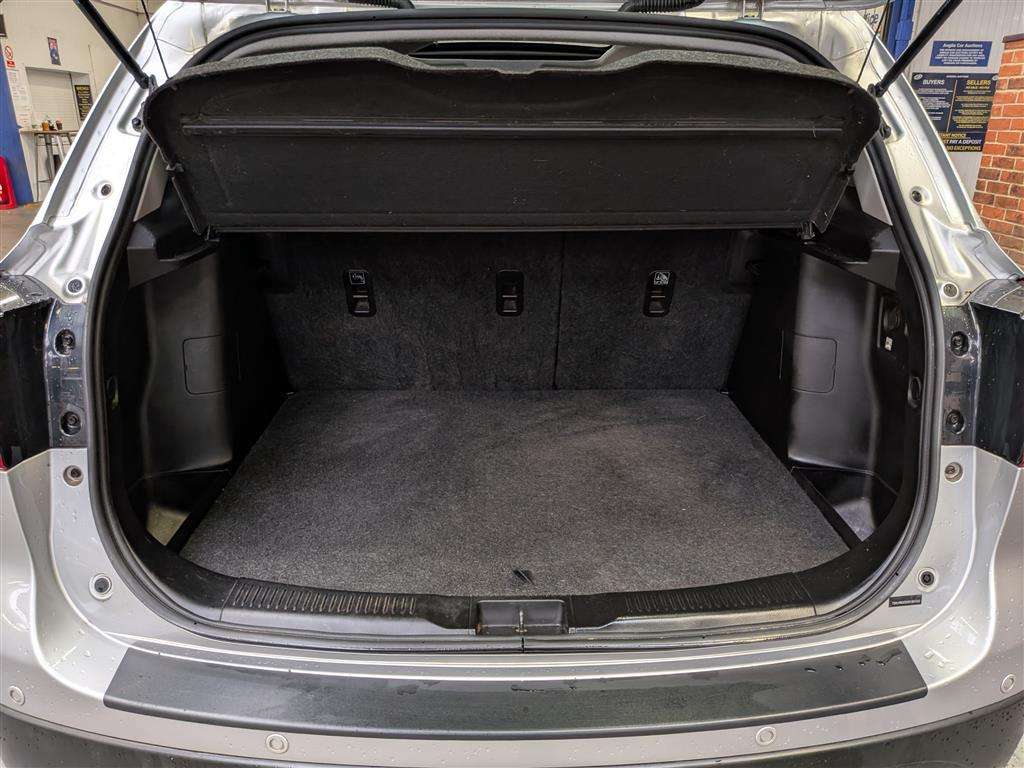 <p>2015 SUZUKI SX4 S-CROSS SZ-T ALLGRIP</p>