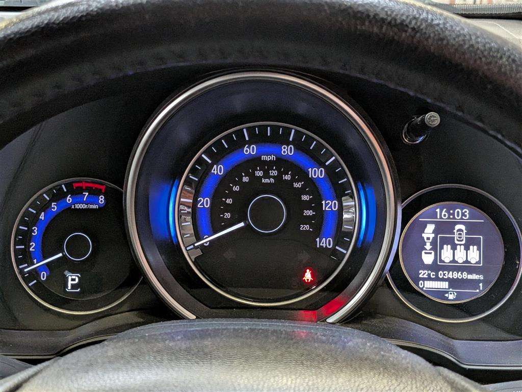 <p>2017 HONDA JAZZ EX I-VTEC CVT</p>