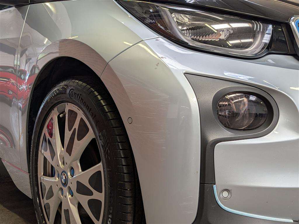 <p>2015 BMW I3</p>