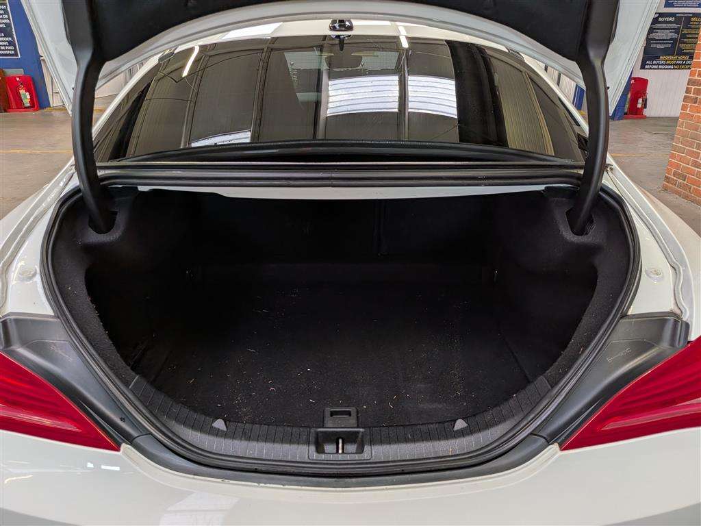 <p>2015 MERCEDES-BENZ CLA180 AMG SPORT AUTO</p>