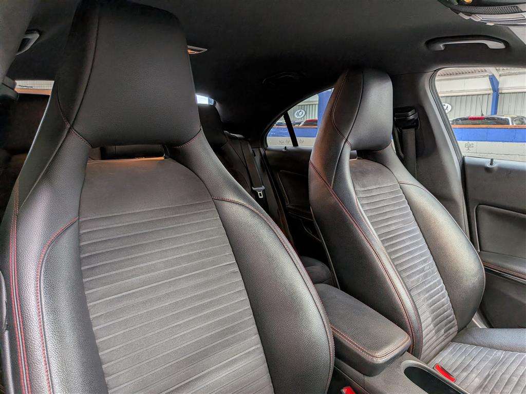 <p>2015 MERCEDES-BENZ CLA180 AMG SPORT AUTO</p>