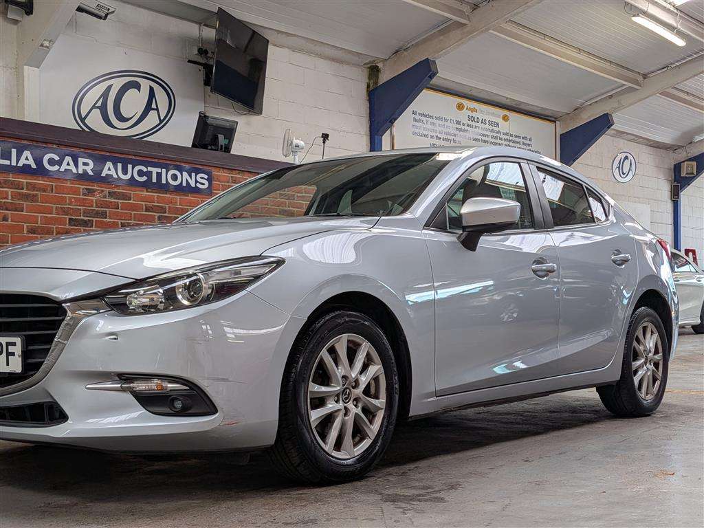 <p>2017 MAZDA 3 SE-L NAV</p>