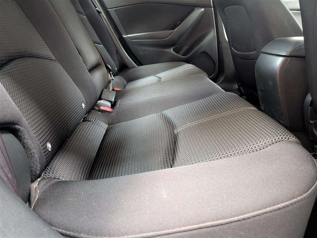 <p>2017 MAZDA 3 SE-L NAV</p>