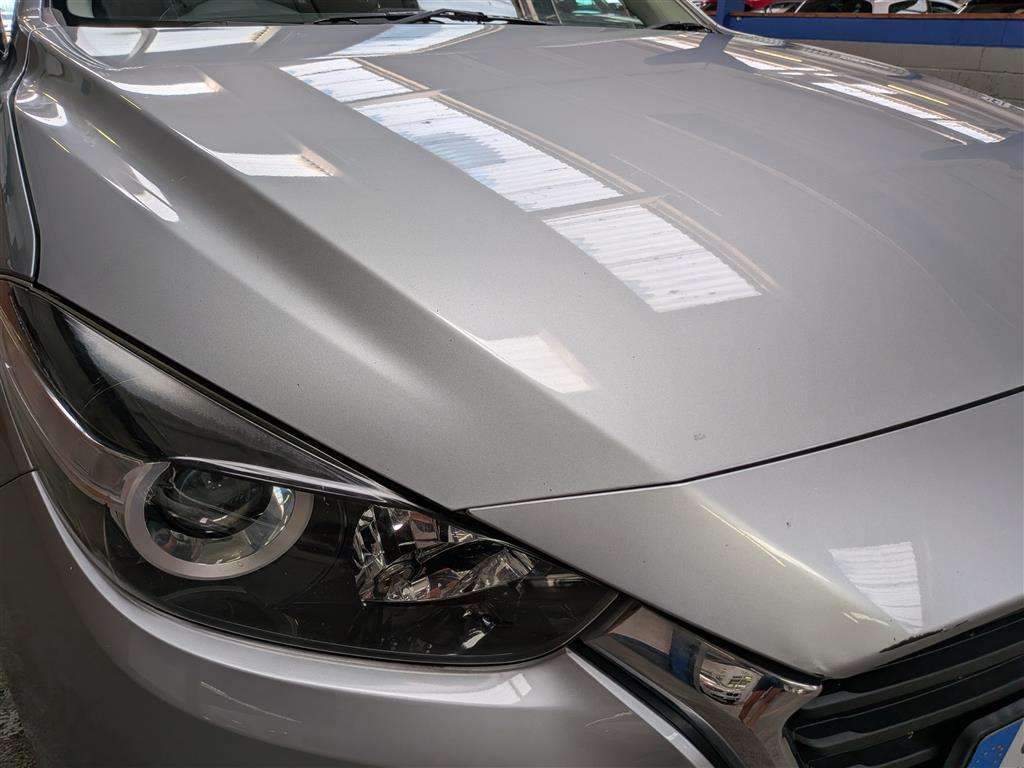 <p>2017 MAZDA 3 SE-L NAV</p>