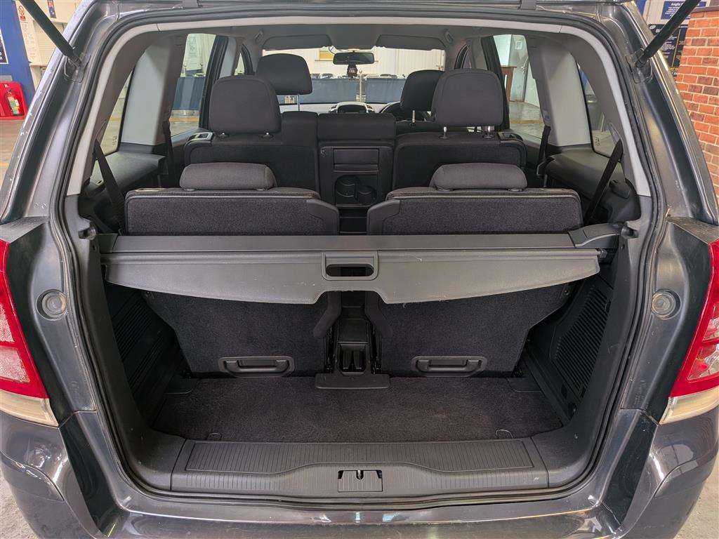 <p>2014 VAUXHALL ZAFIRA EXCLUSIV</p>