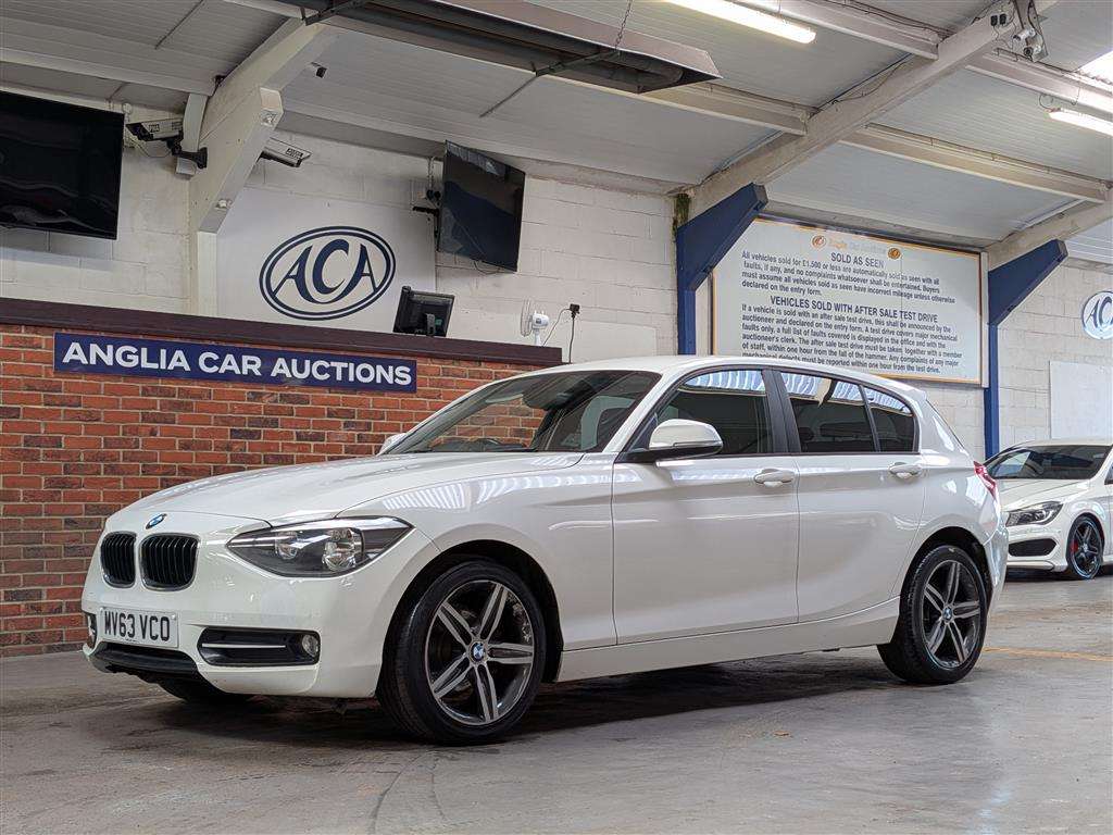 <p>2013 BMW 116D SPORT</p>