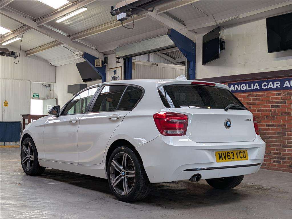 <p>2013 BMW 116D SPORT</p>