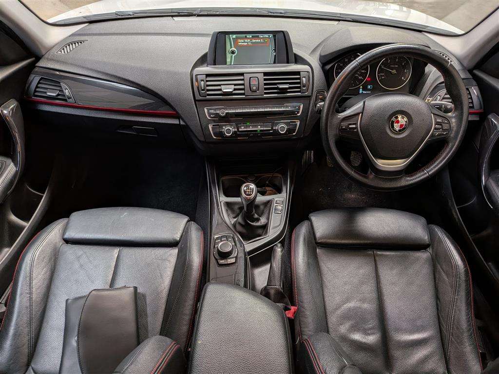 <p>2013 BMW 116D SPORT</p>