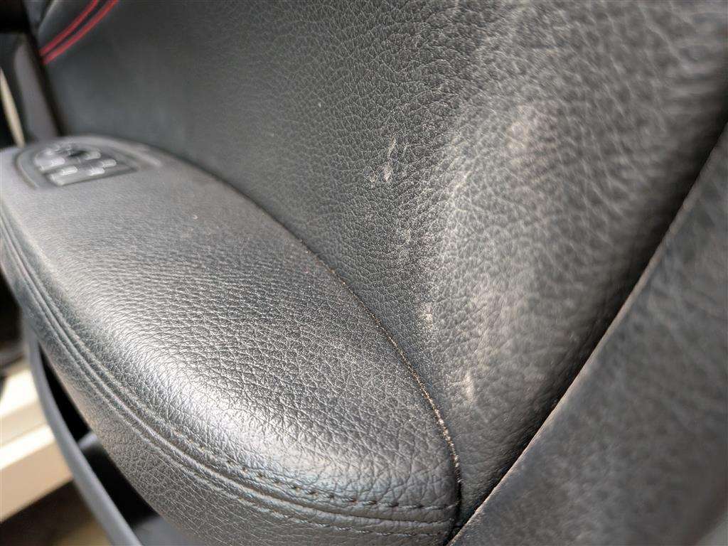 <p>2013 BMW 116D SPORT</p>