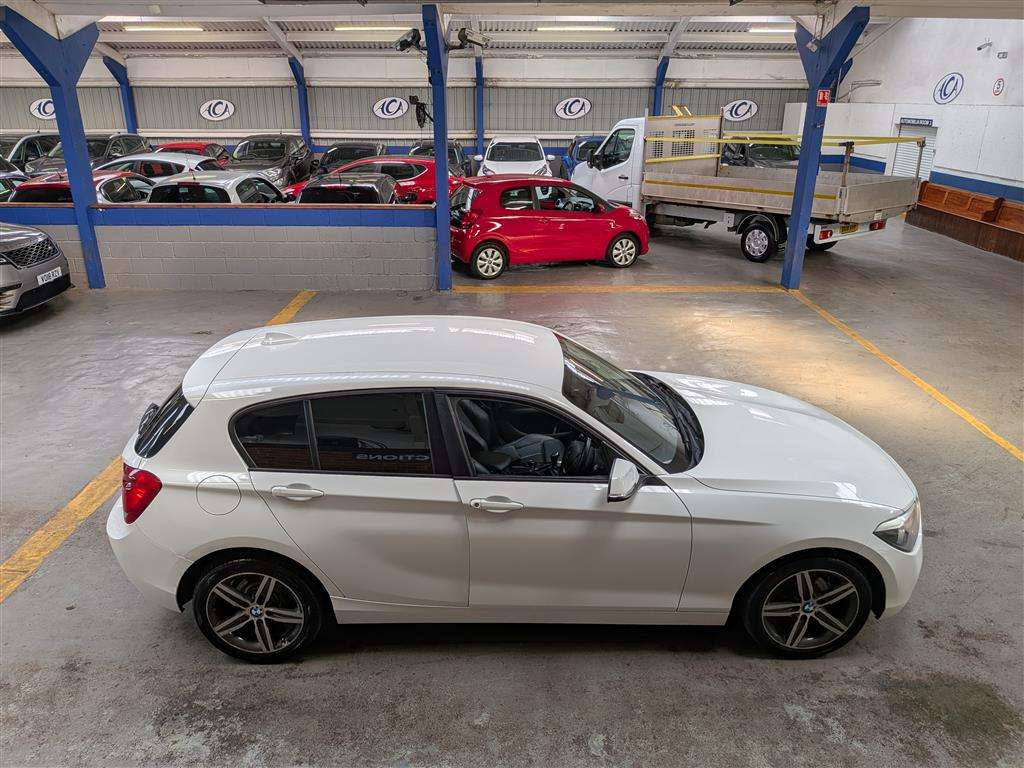 <p>2013 BMW 116D SPORT</p>