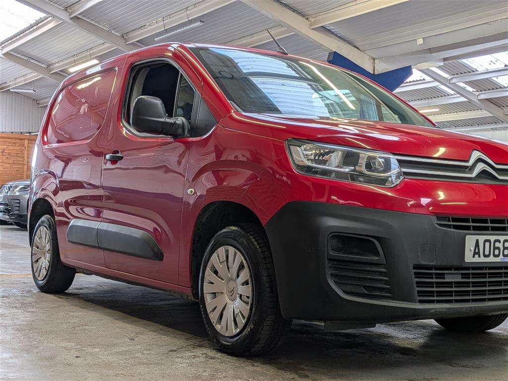 <p>2019 CITROEN BERLINGO 650 X BLUEHDI</p>
