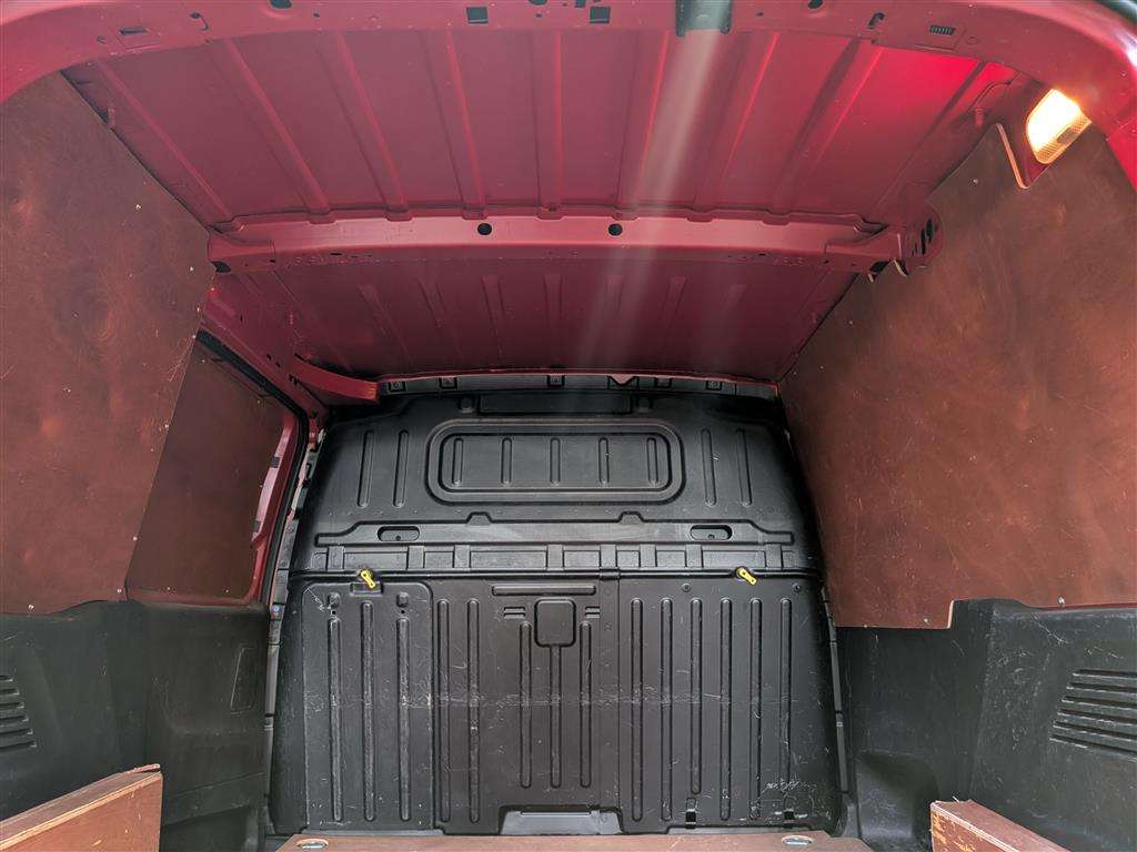 <p>2019 CITROEN BERLINGO 650 X BLUEHDI</p>