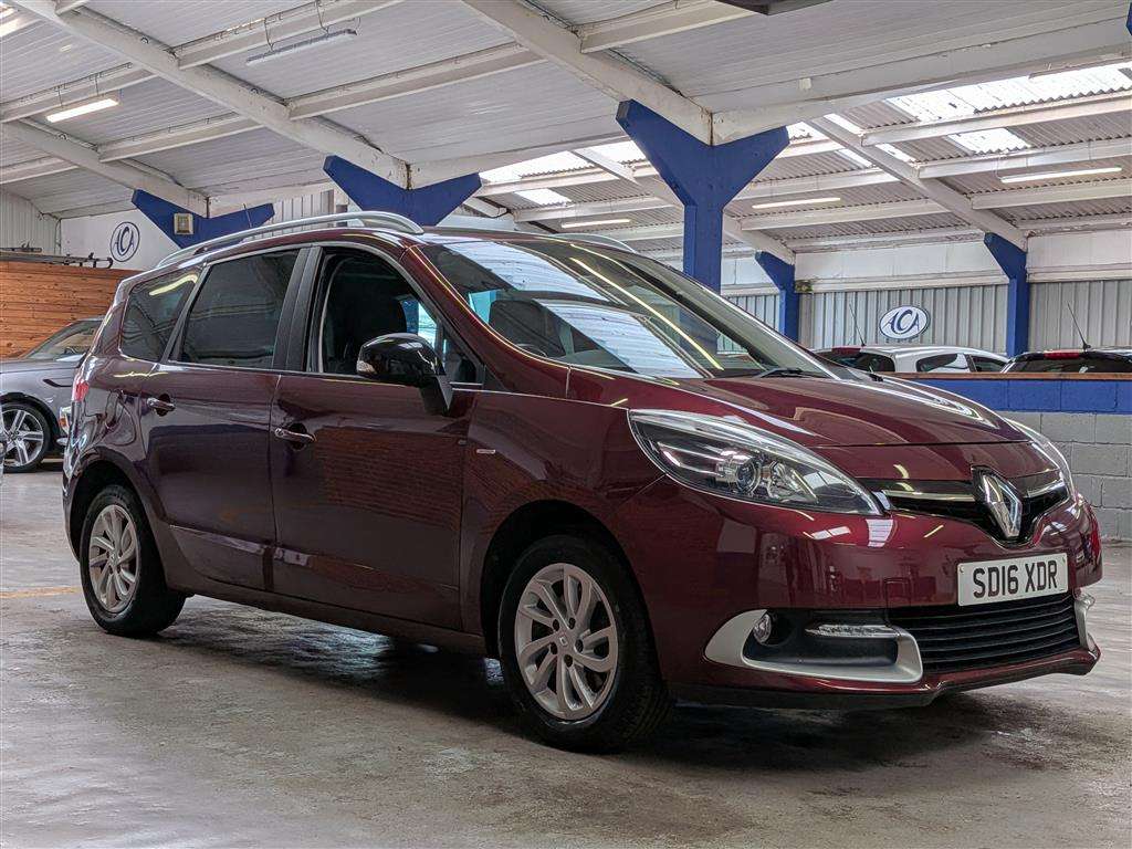 <p>2016 RENAULT GRAND SCENIC LIMITED NAV</p>