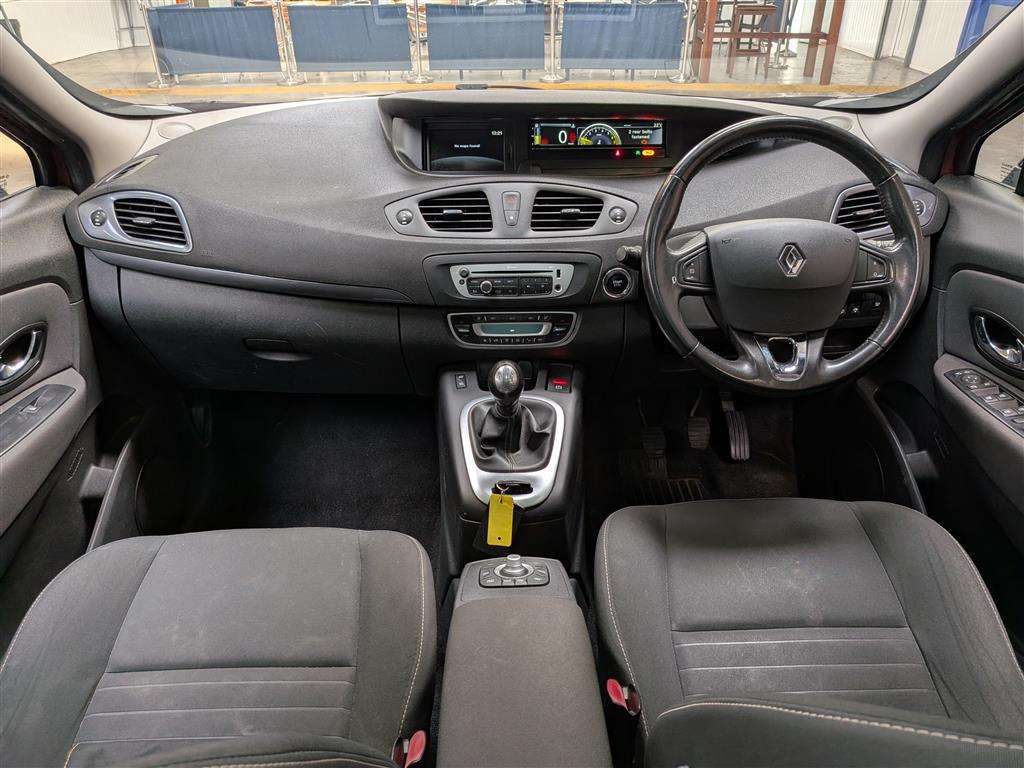 <p>2016 RENAULT GRAND SCENIC LIMITED NAV</p>