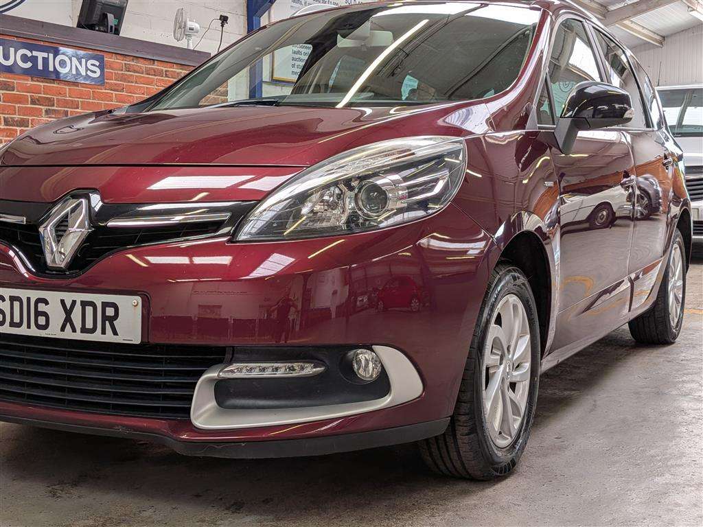 <p>2016 RENAULT GRAND SCENIC LIMITED NAV</p>