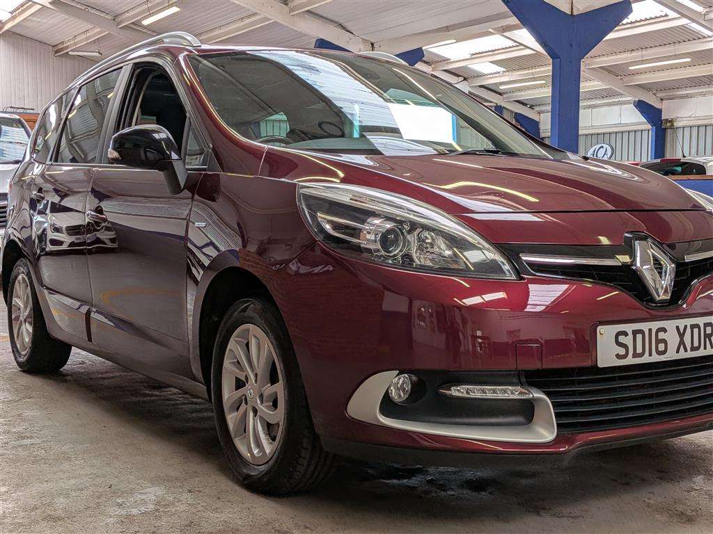 <p>2016 RENAULT GRAND SCENIC LIMITED NAV</p>