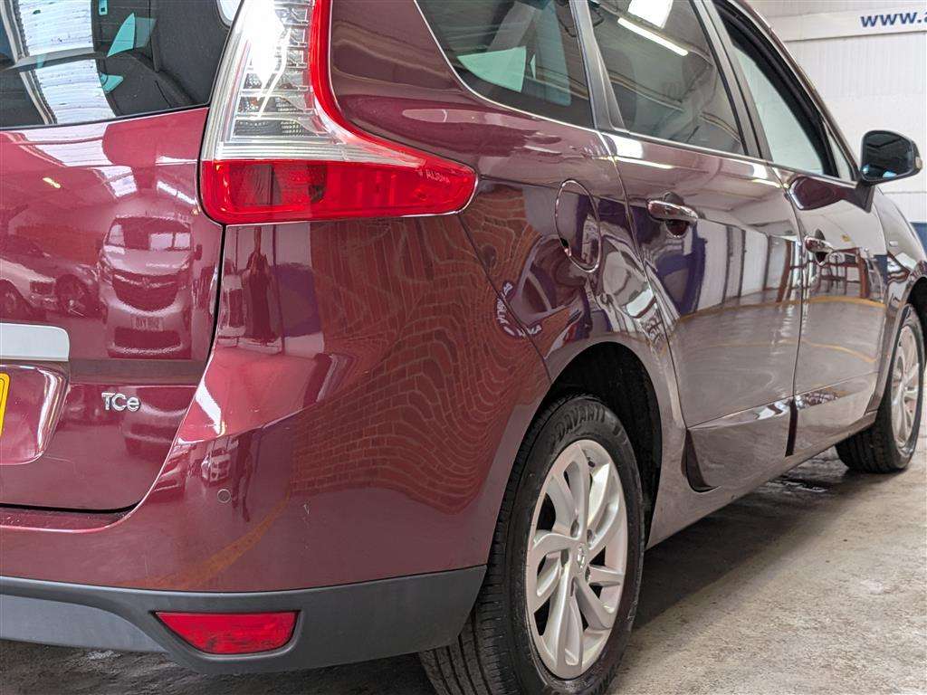 <p>2016 RENAULT GRAND SCENIC LIMITED NAV</p>