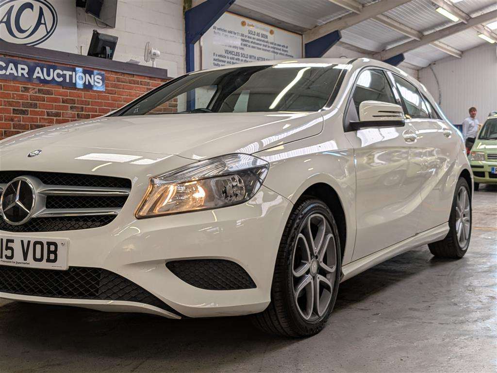 <p>2015 MERCEDES-BENZ A180 BLUEEFFICIENCY SPORT</p>