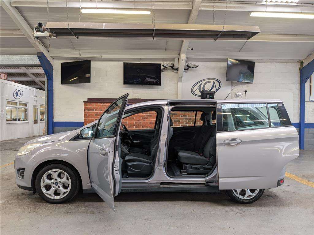 <p>2012 FORD GRAND C-MAX ZETEC</p>