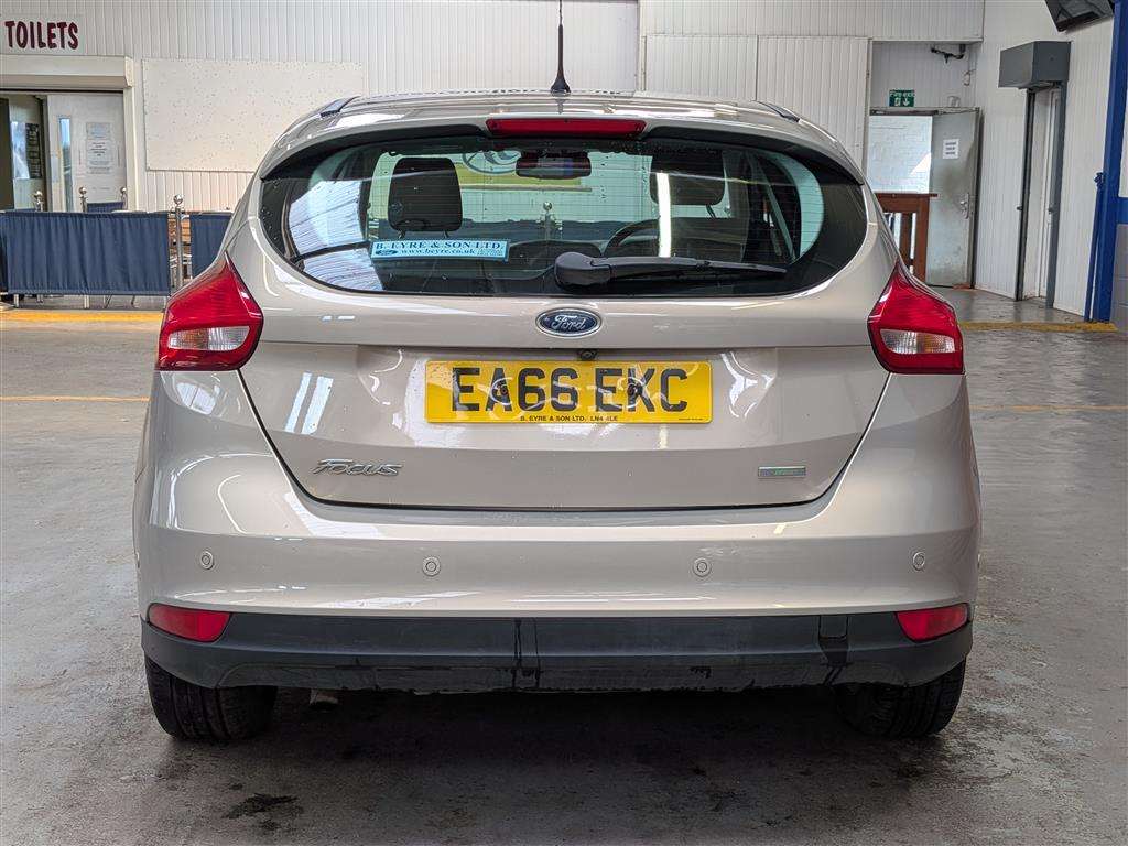 <p>2016 FORD FOCUS ZETEC</p>