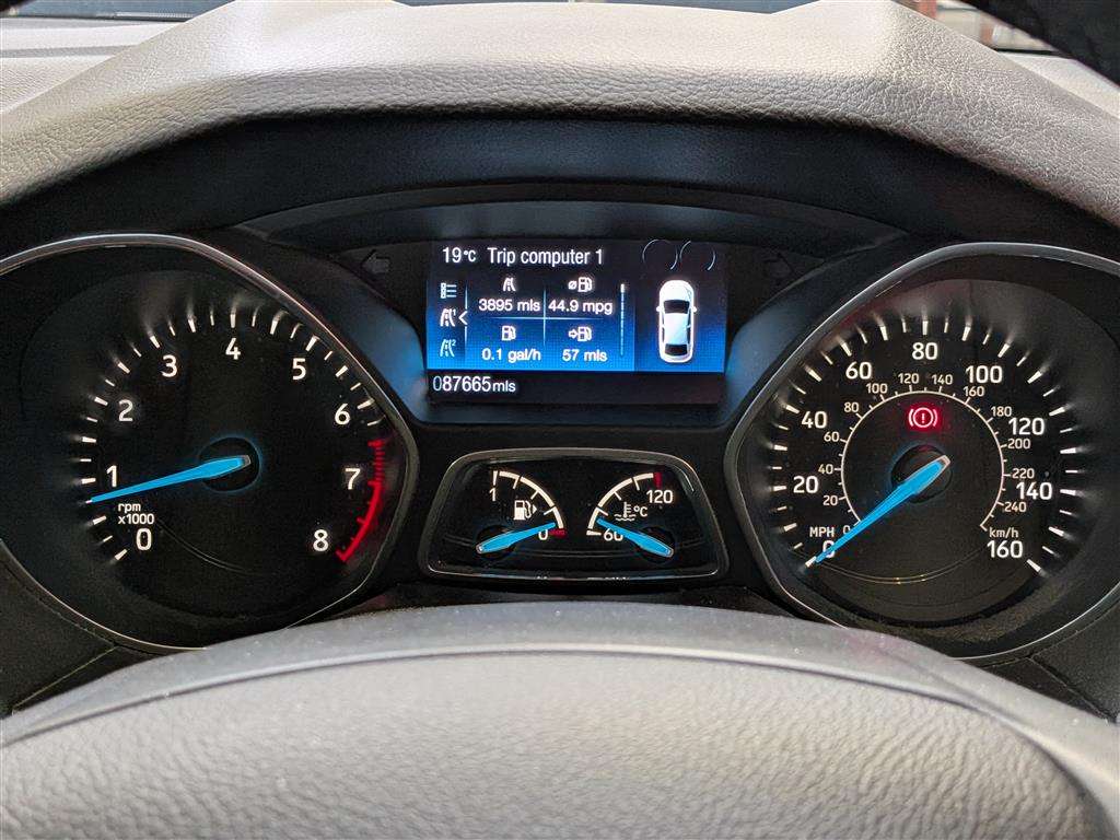 <p>2016 FORD FOCUS ZETEC</p>