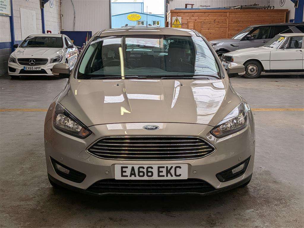 <p>2016 FORD FOCUS ZETEC</p>