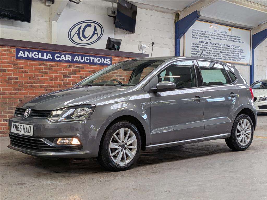 <p>2015 VOLKSWAGEN POLO SE TSI</p>