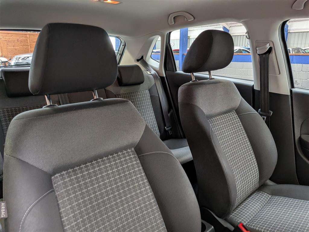 <p>2015 VOLKSWAGEN POLO SE TSI</p>
