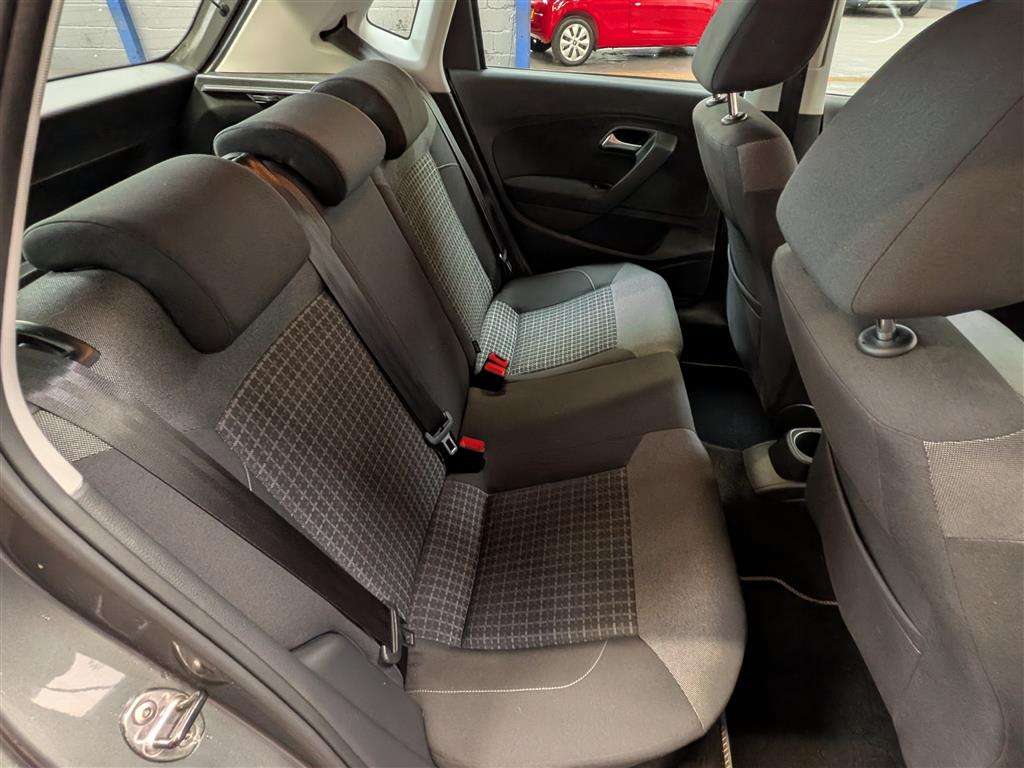 <p>2015 VOLKSWAGEN POLO SE TSI</p>