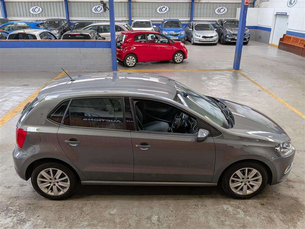 <p>2015 VOLKSWAGEN POLO SE TSI</p>