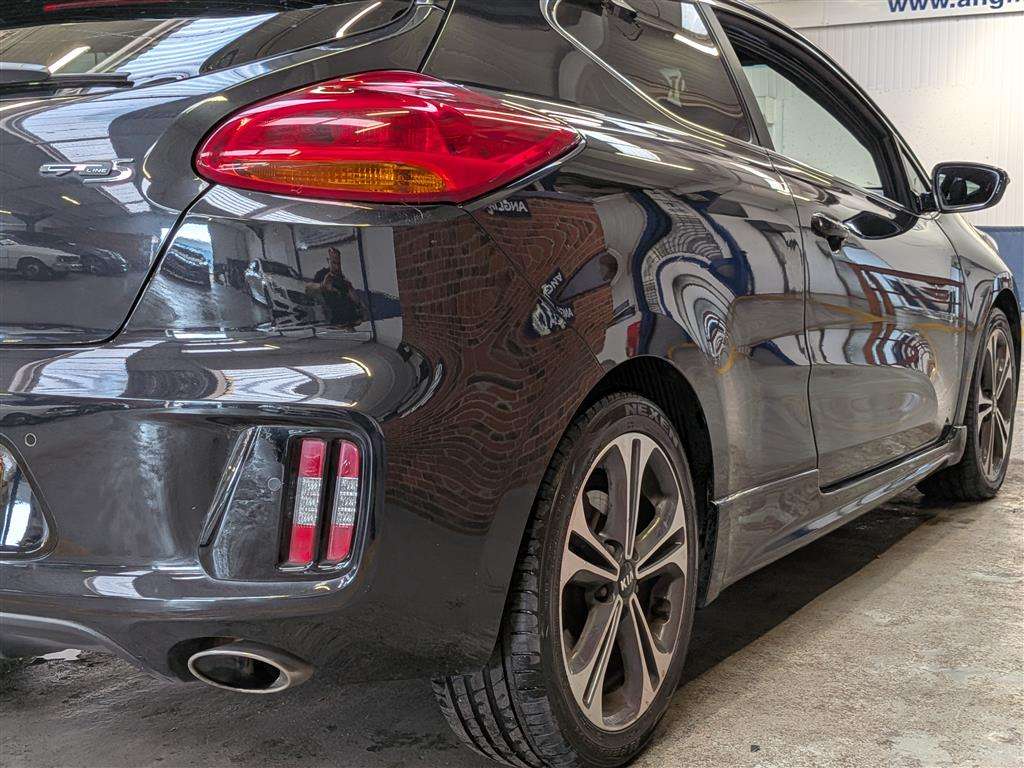 <p>2018 KIA PRO CEED GT-LINE S ISG CR</p>