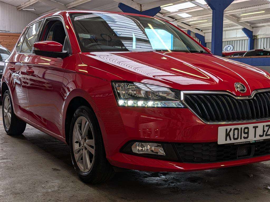 <p>2019 SKODA FABIA SE MPI</p>