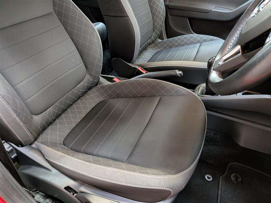 <p>2019 SKODA FABIA SE MPI</p>