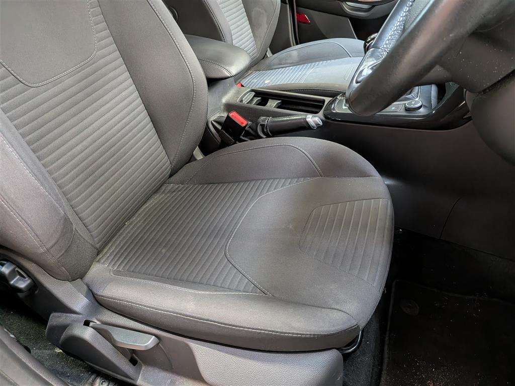 <p>2017 FORD FOCUS TITANIUM</p>