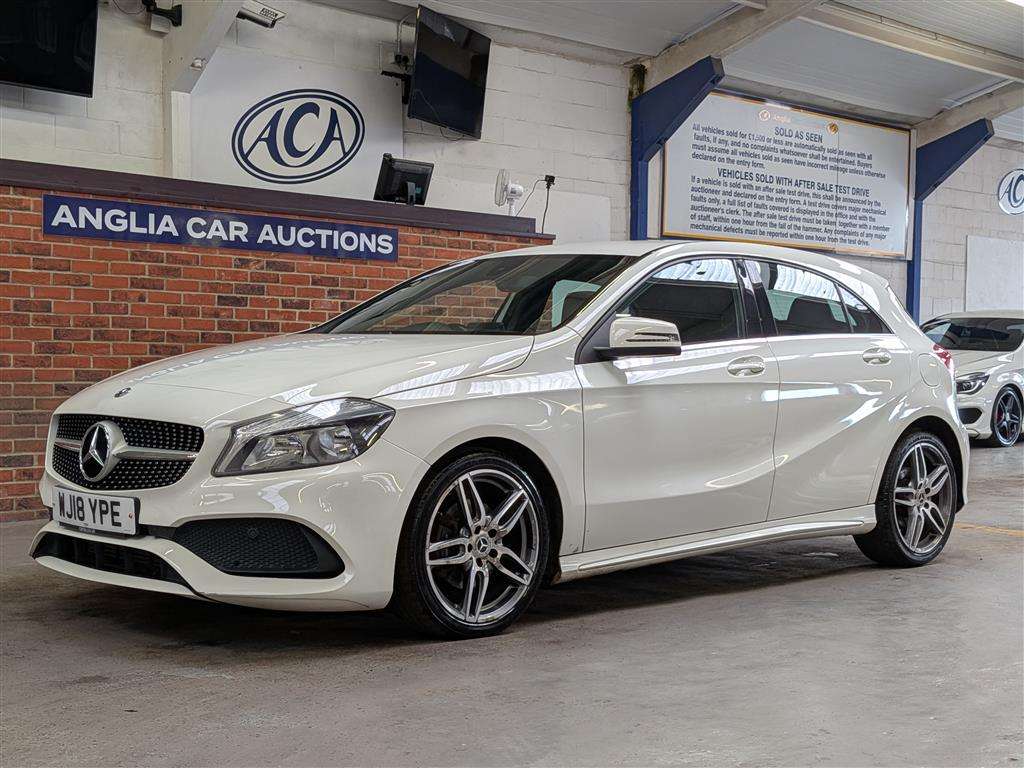 <p>2018 MERCEDES-BENZ A 160 AMG LINE</p>