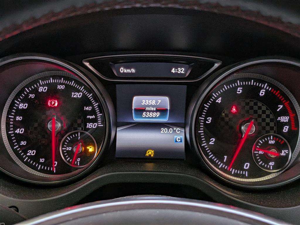 <p>2018 MERCEDES-BENZ A 160 AMG LINE</p>